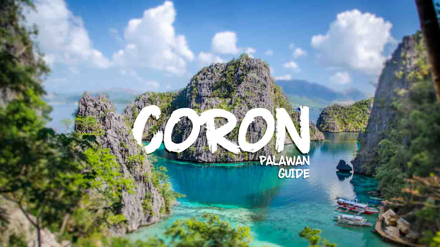 Coron Palawan Philippines Guide-utsikt över ikonisk synvinkel från Coron Island lwith lugn bar och vattenfärgat vatten och höga klippor