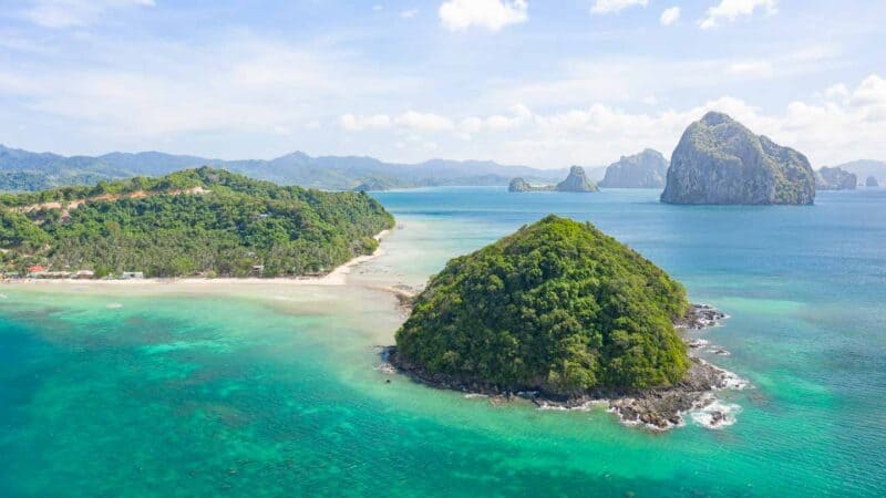 view of Depeldet Island and Las Cabanas Bay Zipline - El Nido Tourist Attractions