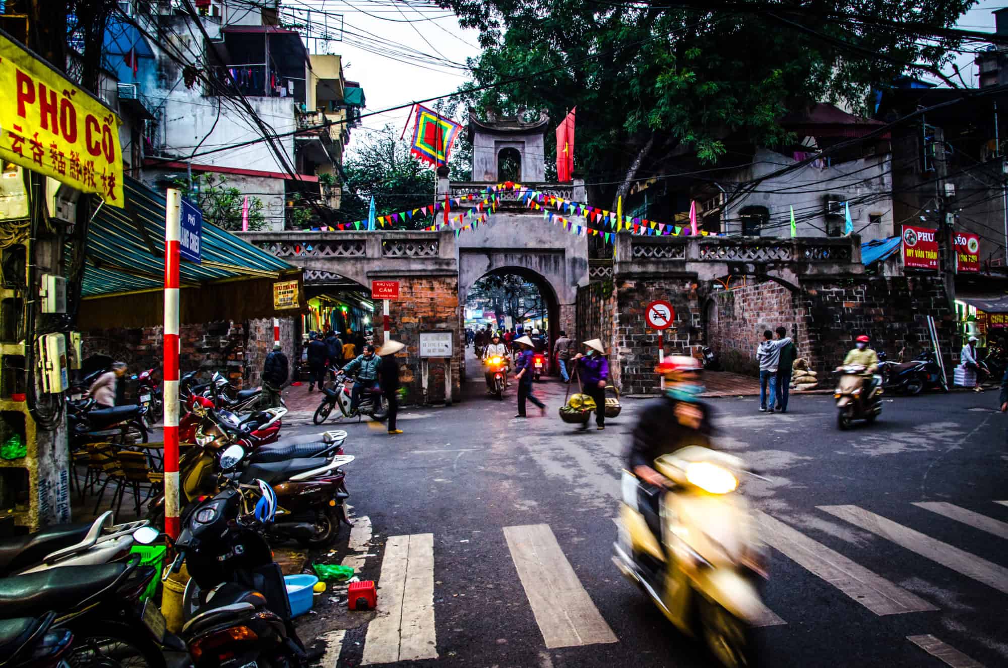 Street Food Tour Hanoi Vietnam-20 | Getting Stamped