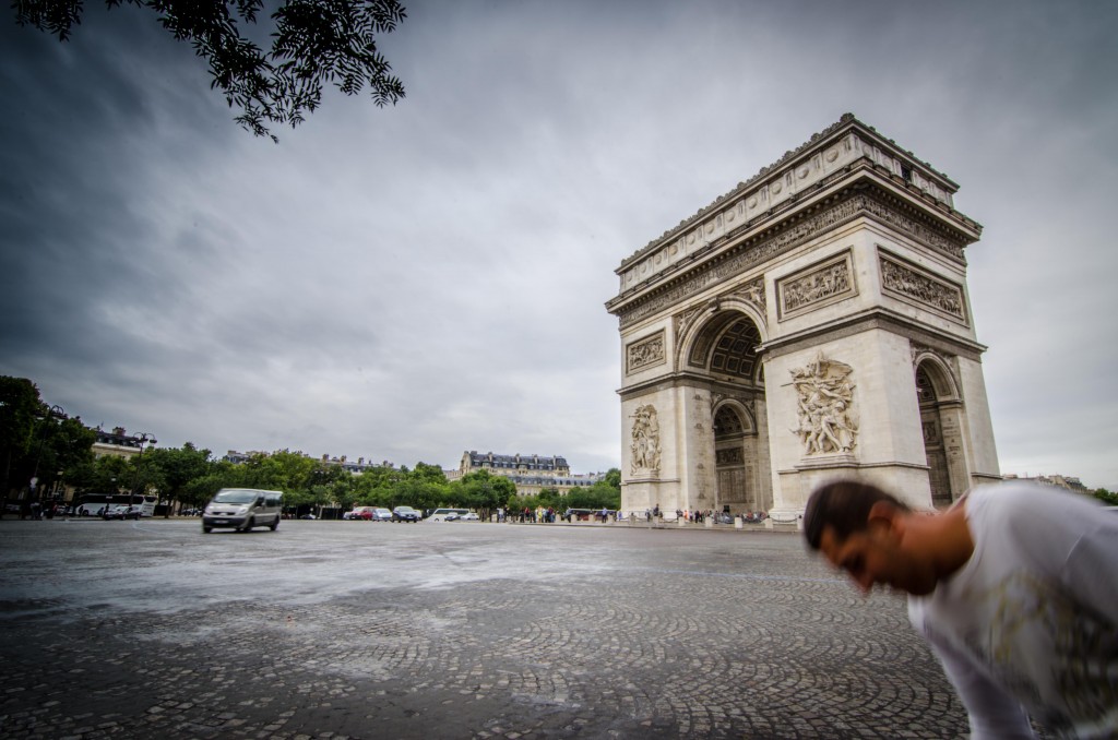 Paris France Ring Scam caught on camera-2