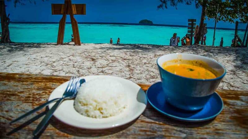 Koh Lipe Thailand Travel Guide Where to eat Koh Lipe Thai curry 1