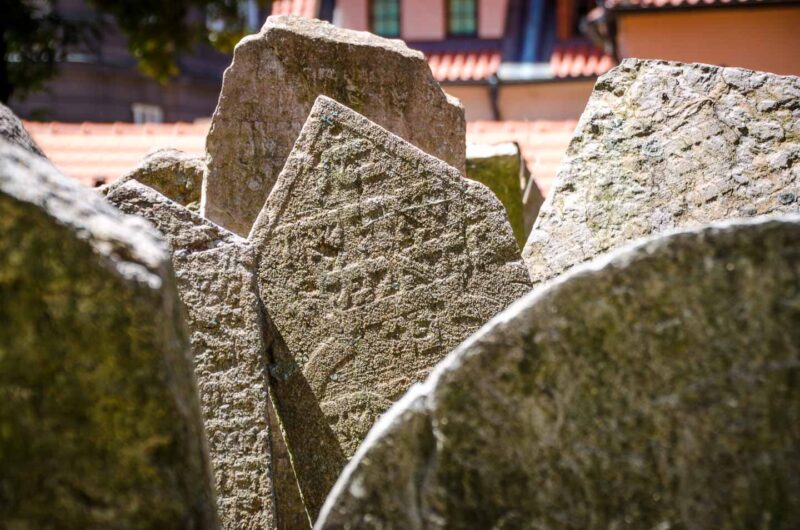 Things to do in Prague - Czech Republic - Jewish Cemetery-1