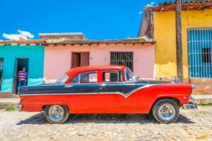 Trinidad Cuba Travel Guide - Old American Car in Trinidad Cuba