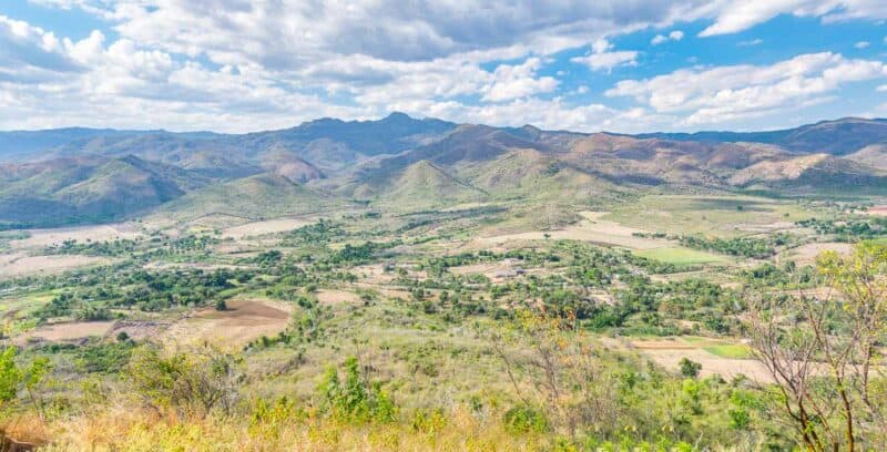 A view in to the Valle de los Ingenios from the radio tower hike