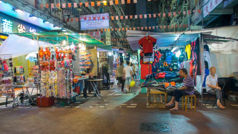Temple street market at night - things to do in Kowloon