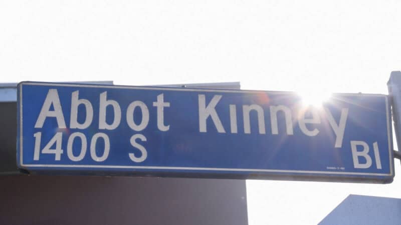 2-days-in-la-on-a-budget-abbot-kineey-street-sign