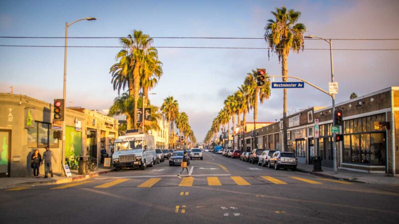 2-days-in-la-on-a-budget-abbot-kinney-sunset-1