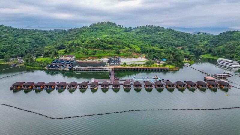 Leaf Lake Kans Overwater villas in Thailand