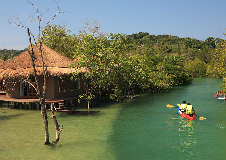 overwater bungalow Thailand Blue Sky Resort 