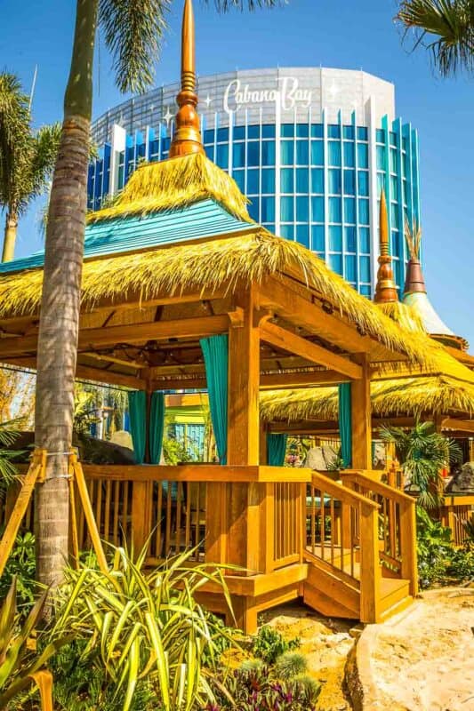 Cabana rental at Volcano Bay 