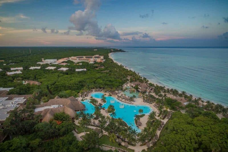 Swimming pool at the Grand Palladium Riviera Maya