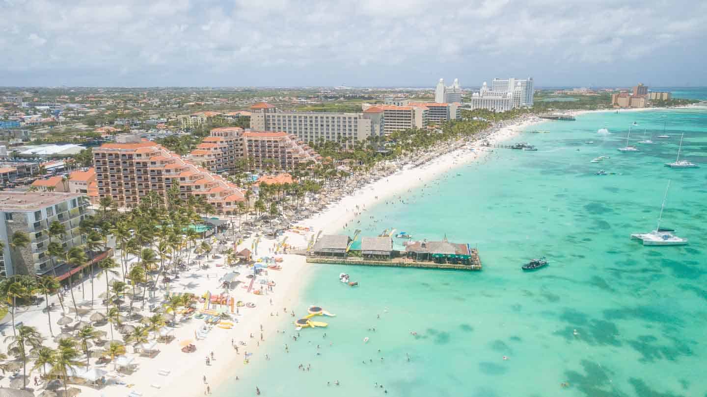 Best Places to stay in Aruba for honeymooners Palm Beach Aruba