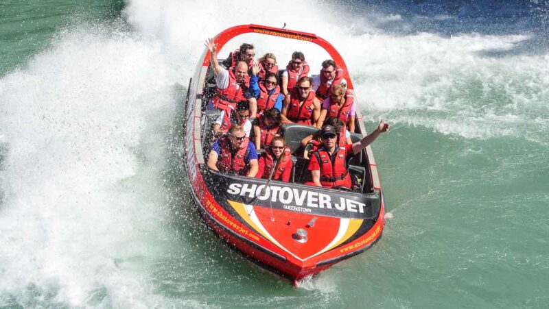 Shotover Jet boat tour a part of the best two week itinerary of New Zealand