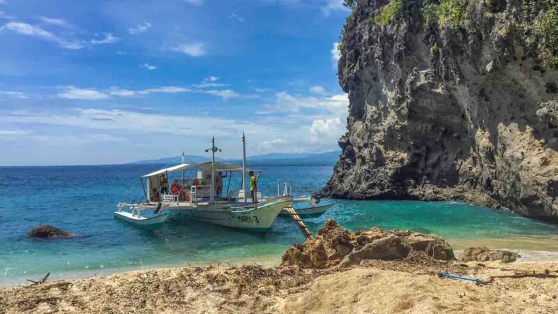 Places to visit in the Philippines Apo Island