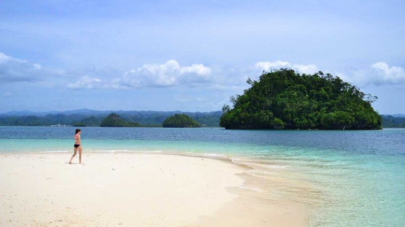 Places to visit in the Philippines solitary wanderer britania islands philippines