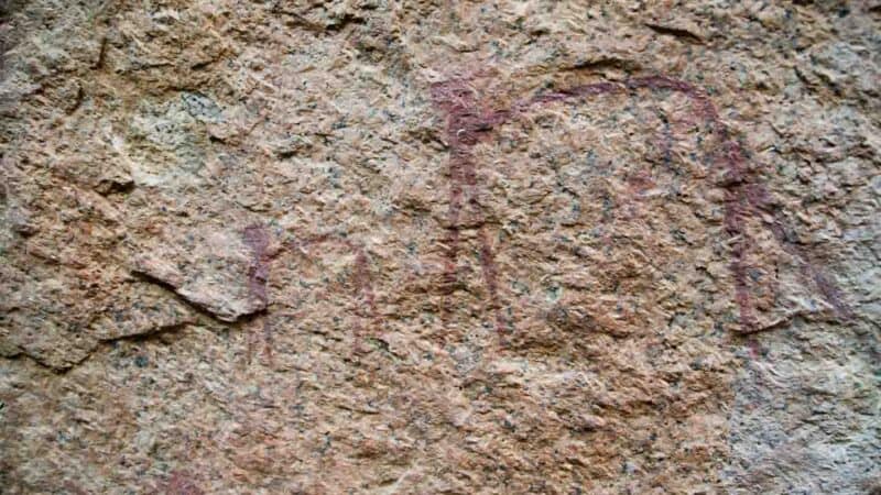 Top sights in Namibia - Figures drawn into stone and ancient cave paintings in Namibia