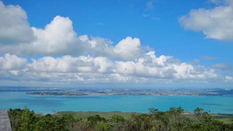 Turquois waters of Rangitoto accessible as a day trip from Auckland