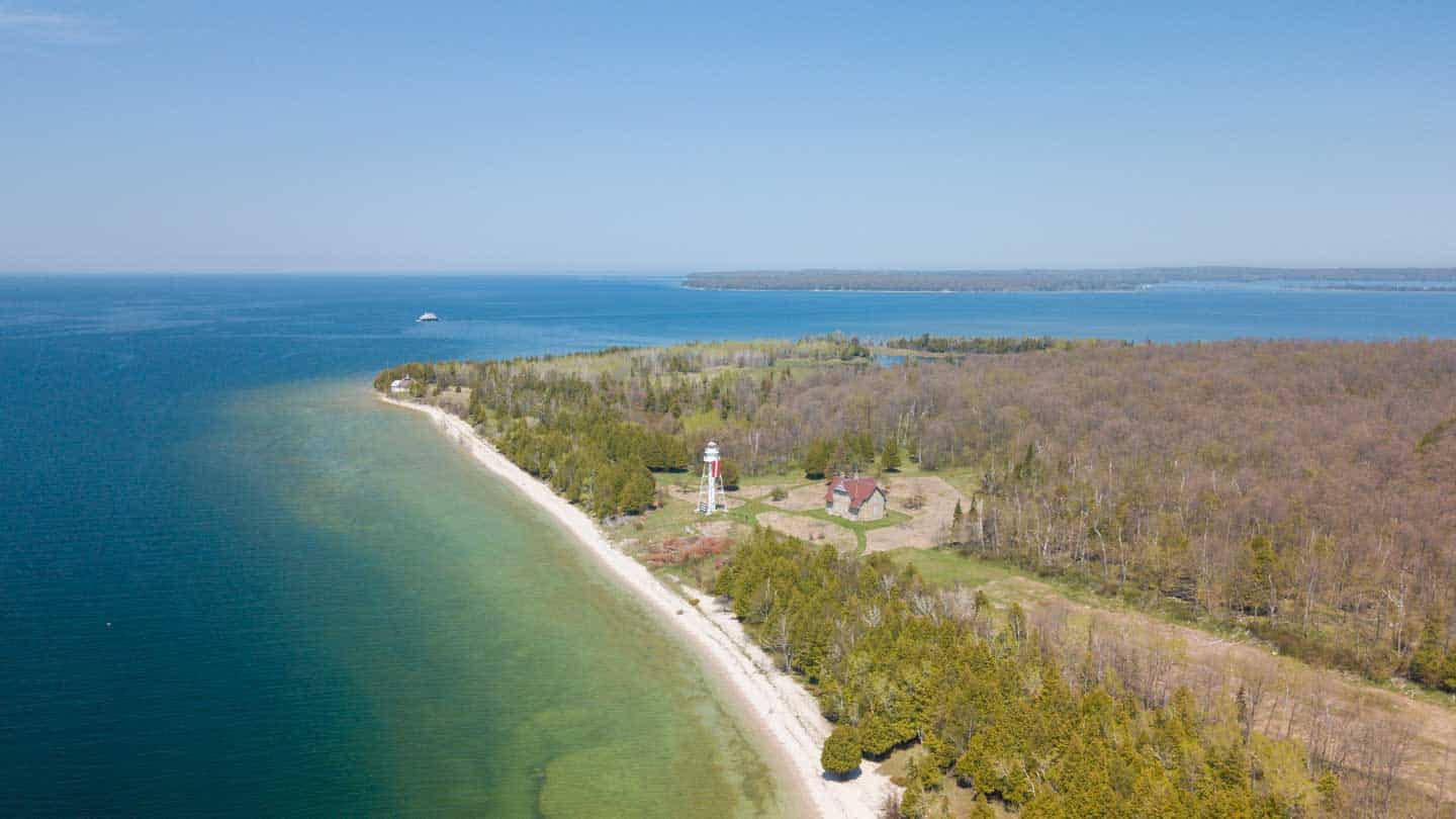 Pilot Island Lighthouse Things To Do In Door County In A Long