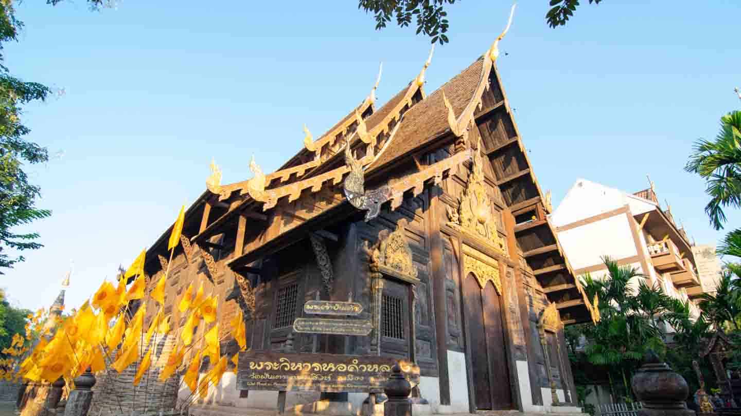 Temples in Chiang  Mai  Wat  Phan  Tao  Getting Stamped