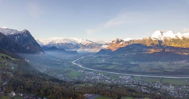 Foto aérea desde lo alto de las montañas de Triesenberg - Cosas que hacer en Liechtenstein