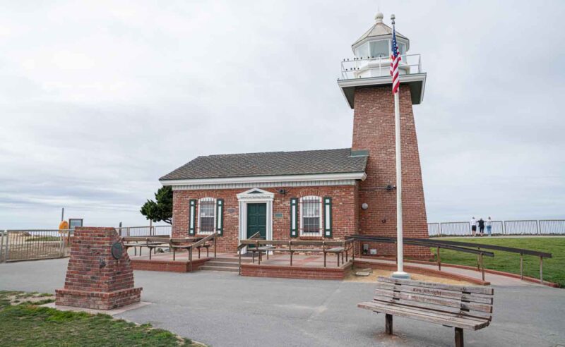 Lighthouse and Surf museum in Santa Cruz - Road Trip Stops in California