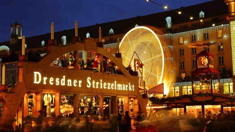 Dresden Weihnachtsmarkt - Dresden Christmas market at night