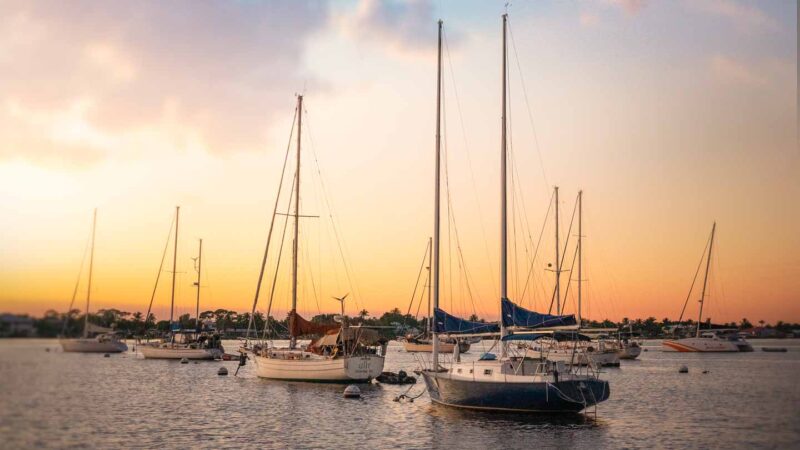 Sail boats in Destin Florida - Sunset Cruise