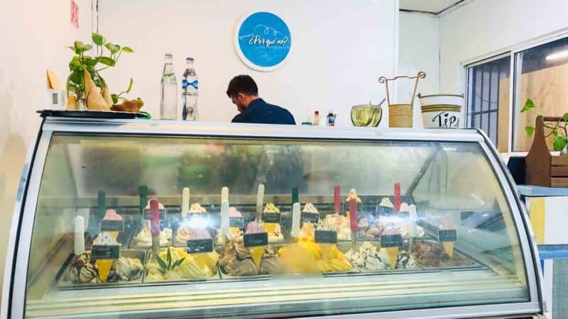 Por qué no? Gelato Artigianale counter Holbox