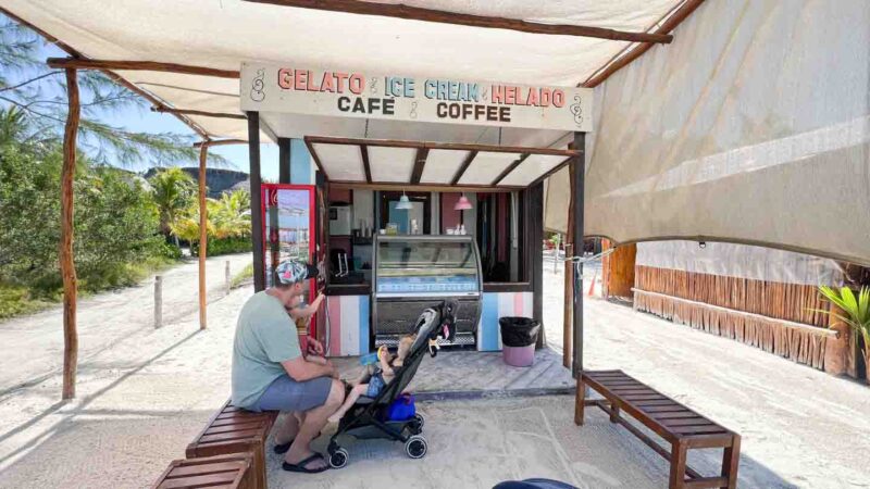 gelato shop on the beach in Holbox Mexico with a family and a Joolz Aer stroller