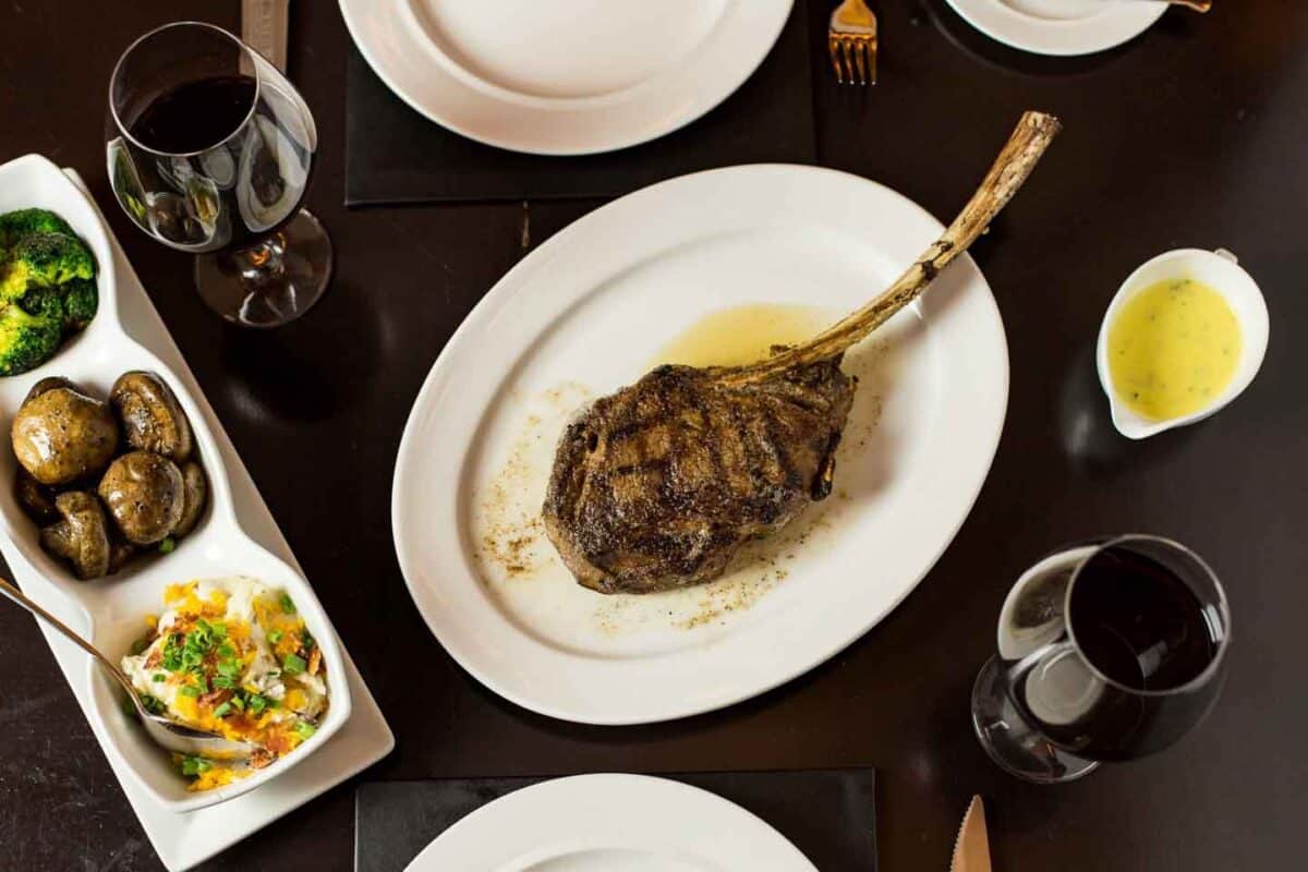 22 Best Restaurants in Milwaukee 2024 Local Foodie Guide