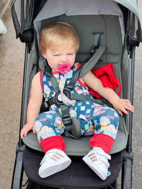 toddler in the seat of the Joolz Aer stroller