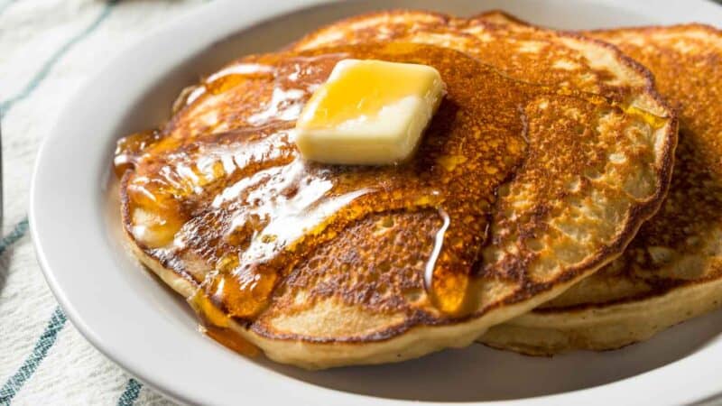 pancakes with syrup and butter 