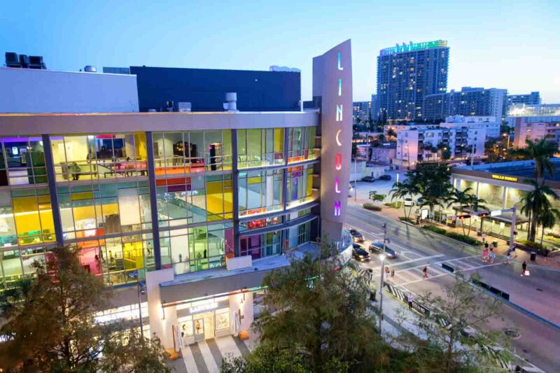 Brightly colored buildings of Lincoln Road Mall in Miami - Top Shopping destinations