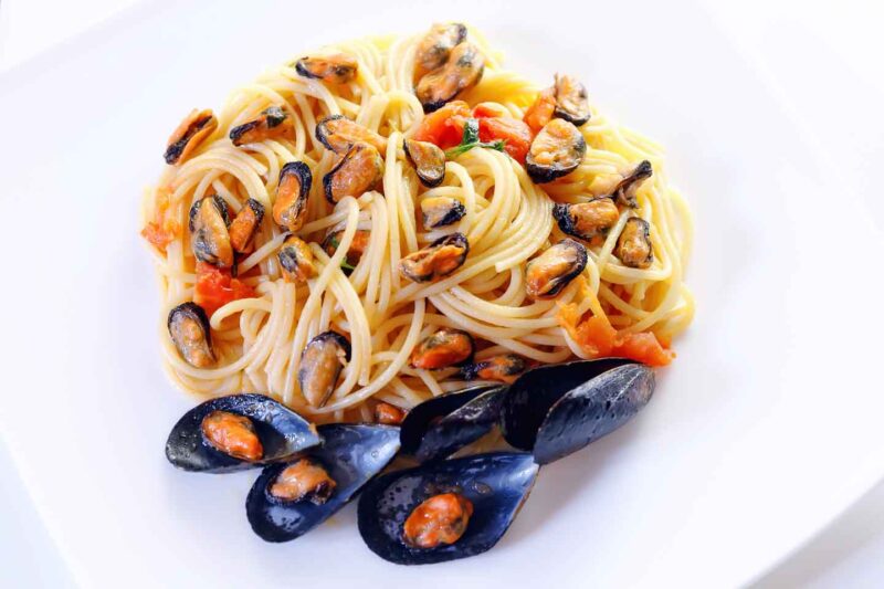 fresh mussel pasta