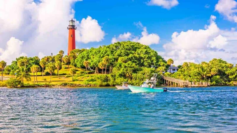 lighthouse at Jupiter Inlet Beach in Florida