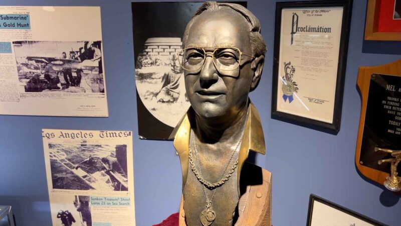 Bust statue of Mel Fischer in the Mel Fischer Treasure Museum near Vero Beach