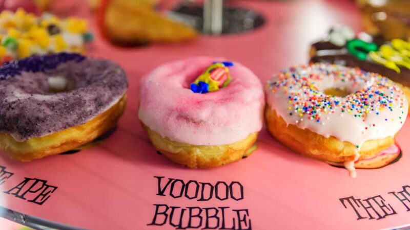 Voodoo Doughnuts Universal Orlando Best Restaurant CityWalk