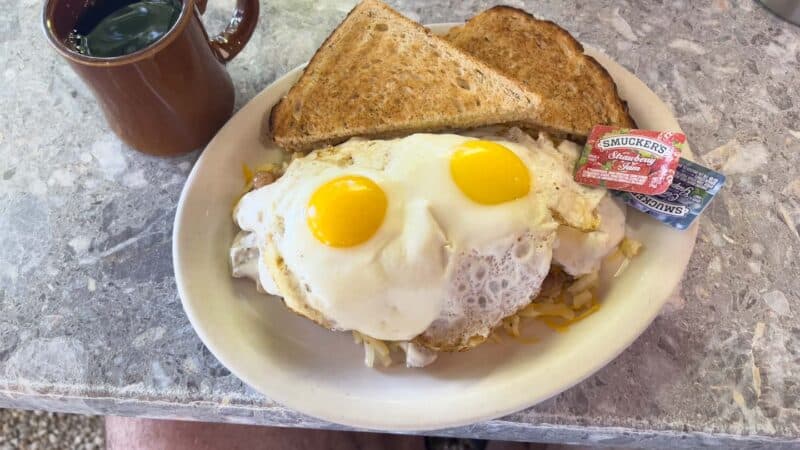 breakfast plate at the Stuffed Pig in Marathon