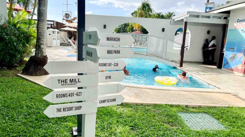 Best Beaches Negril Restaurants signs 