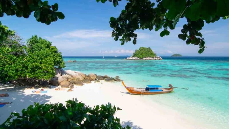 Ko Usen one of Koh Lipe Beaches